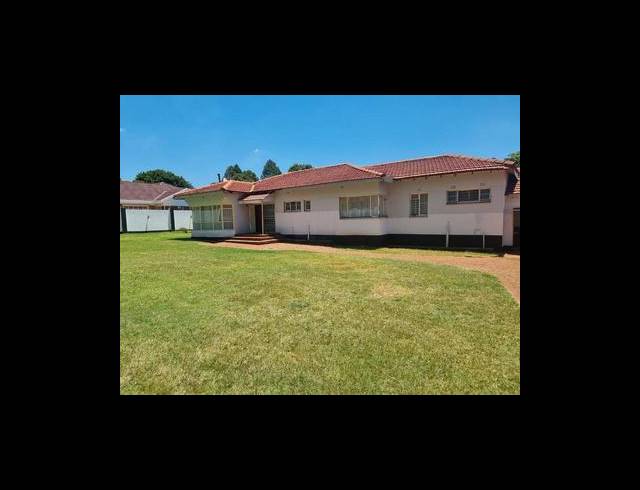 4 BEDROOM HOUSE FOR SALE IN OBSERVATORY